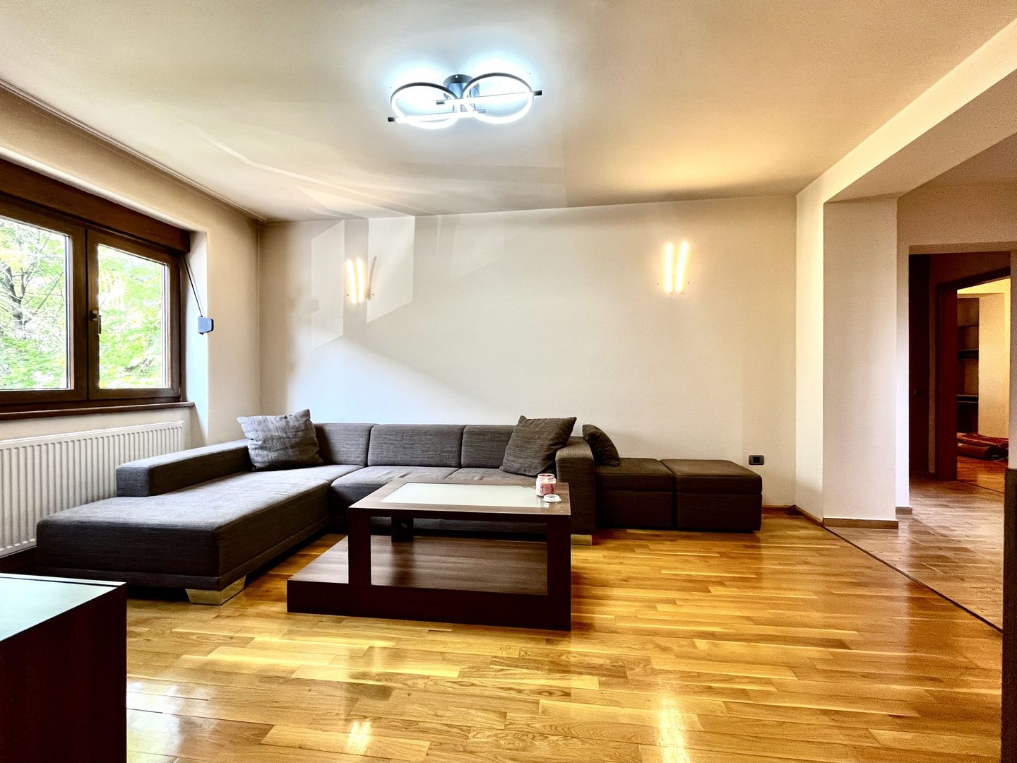 Apartament 4 camere + garaj | Etaj 1 | Zona Centrală – Medicină - Poză 1