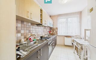 Apartament 3 camere - Poză 1