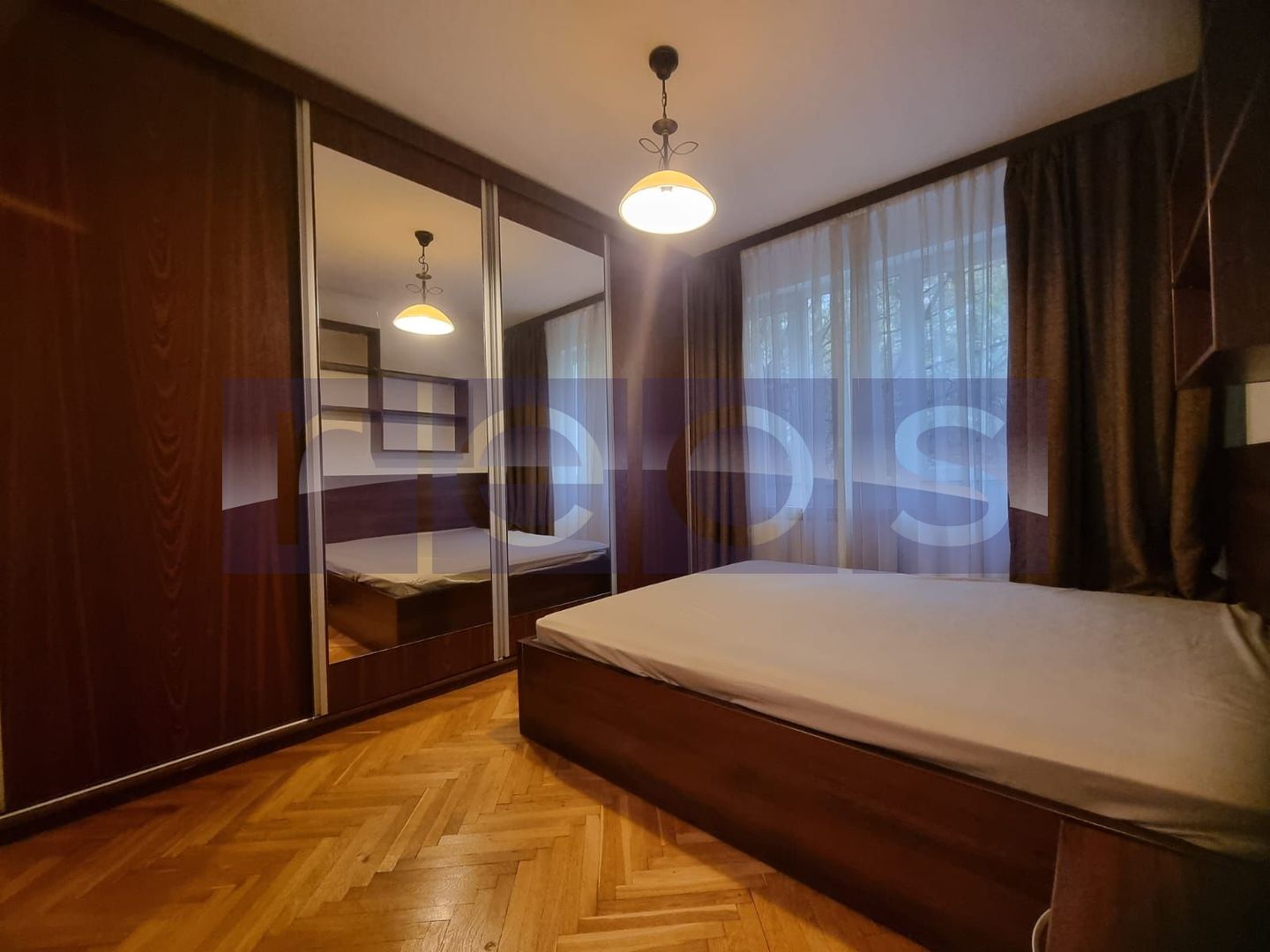 VANZARE 3 CAMEE TINERETULUI -SEMIDECOMANDAT - Poză 10