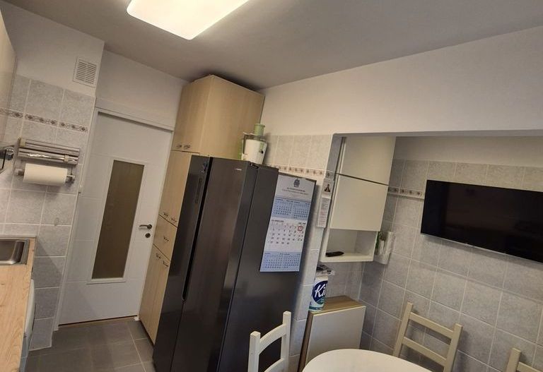 Apartament Luminos 4 camere cu Centrala si 2 locuri parcare. Izvorul Muresului. - Poză 12