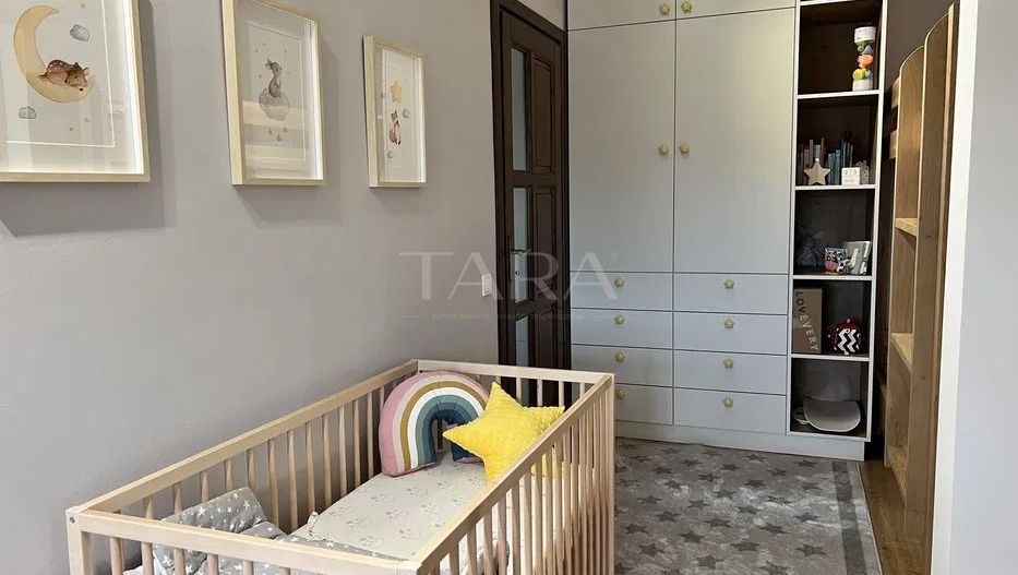 Apartament spectaculos dispus pe 2 nivele-Baciu - Poză 3
