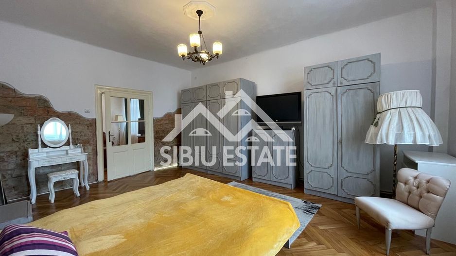 Apartament de vanzare cu 2 camere Zona- Centrul Istoric - Poză 6