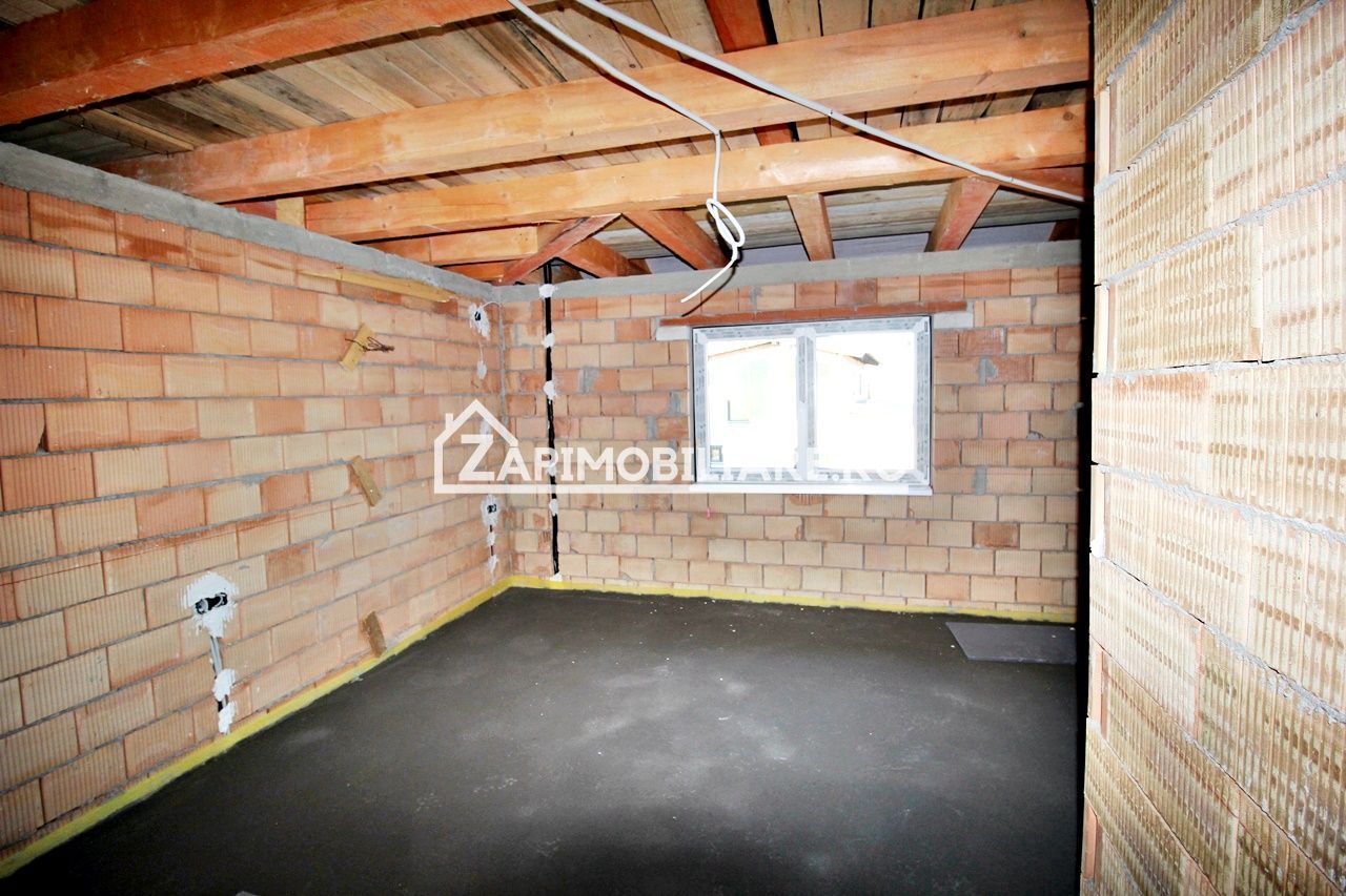 Casa la cheie 4 camere,2 bai,105mp,288 mp teren, 0% comision - Poză 7