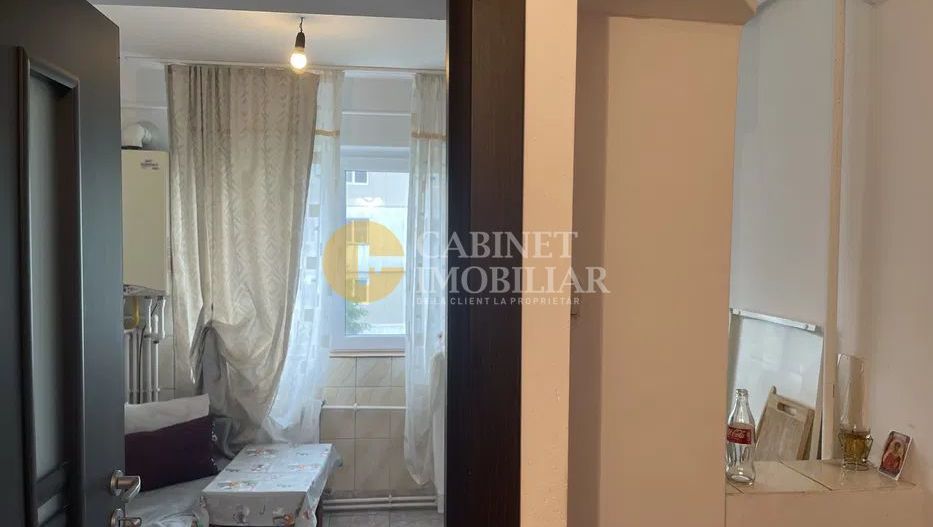 Apartament 3 Camere - 70 mp - Etaj intermediar -  Zona Alexandru Cel Bun - Poză 6