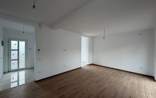 Finisat la cheie. Bucatarie inchisa. Acces asfaltat - Poză 6
