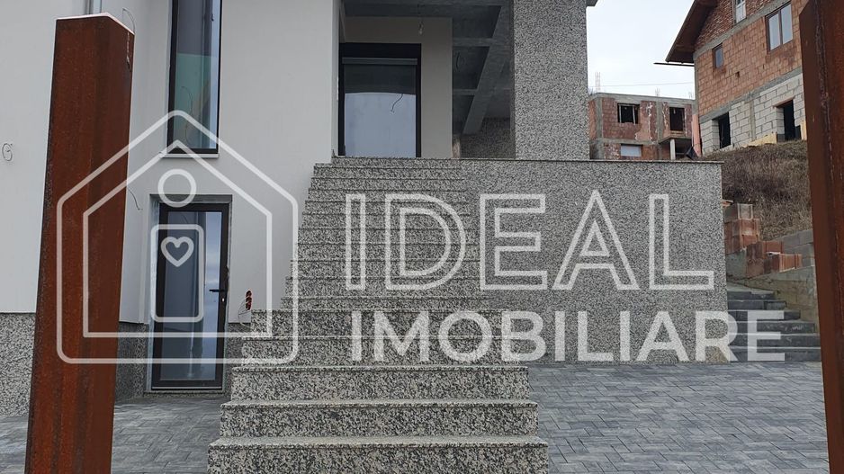 Casa Individuala Moderna cu 4 camere  si garaj, in Sura Mare - Poză 3