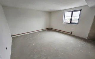Vila Tătărani - 280 mp utili - 500 mp Teren - 8 Camere + 4 Băi - Poză 14