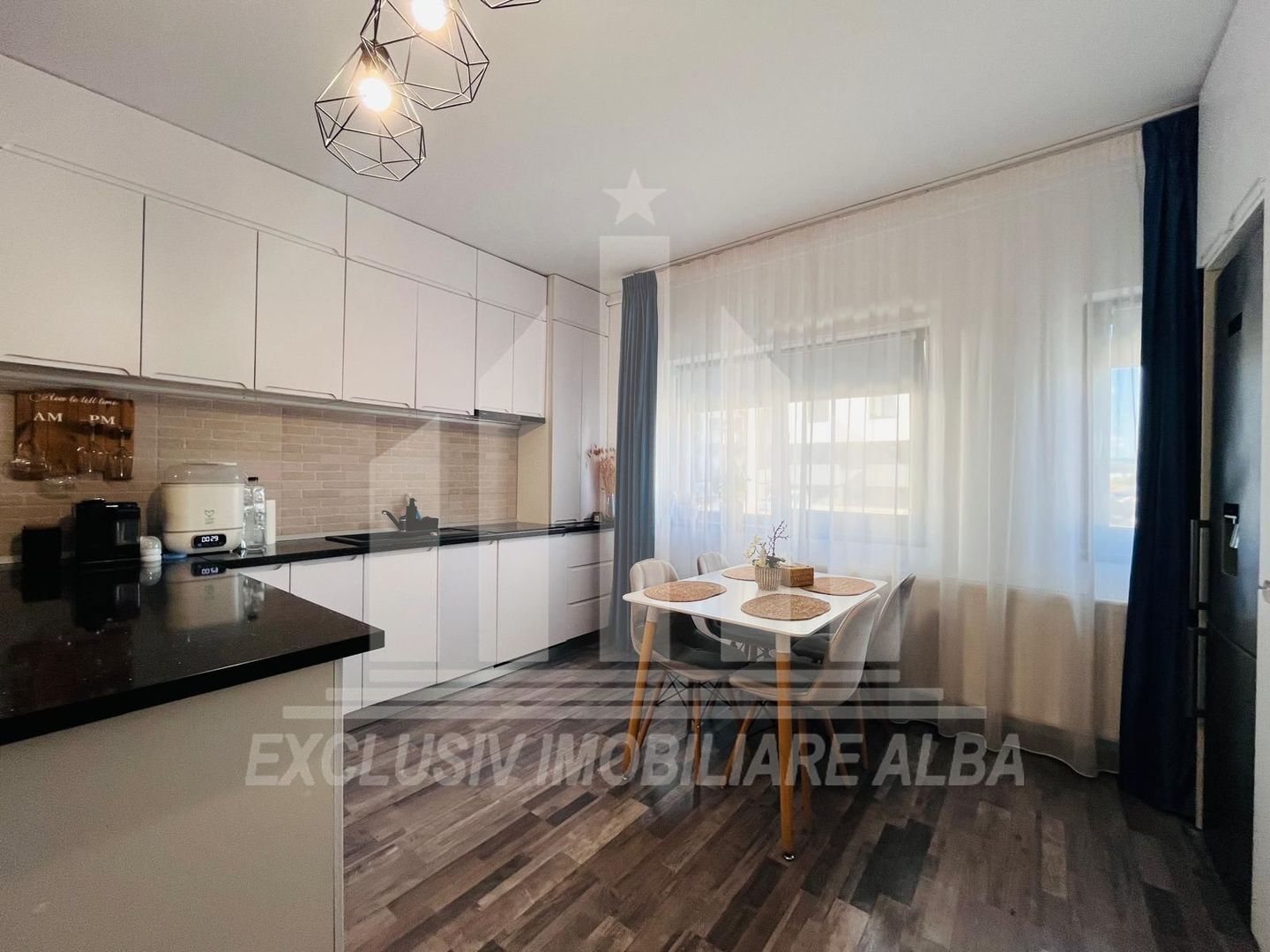 Apartament cu 3 camere, Bloc Nou, Lipoveni - Poză 4