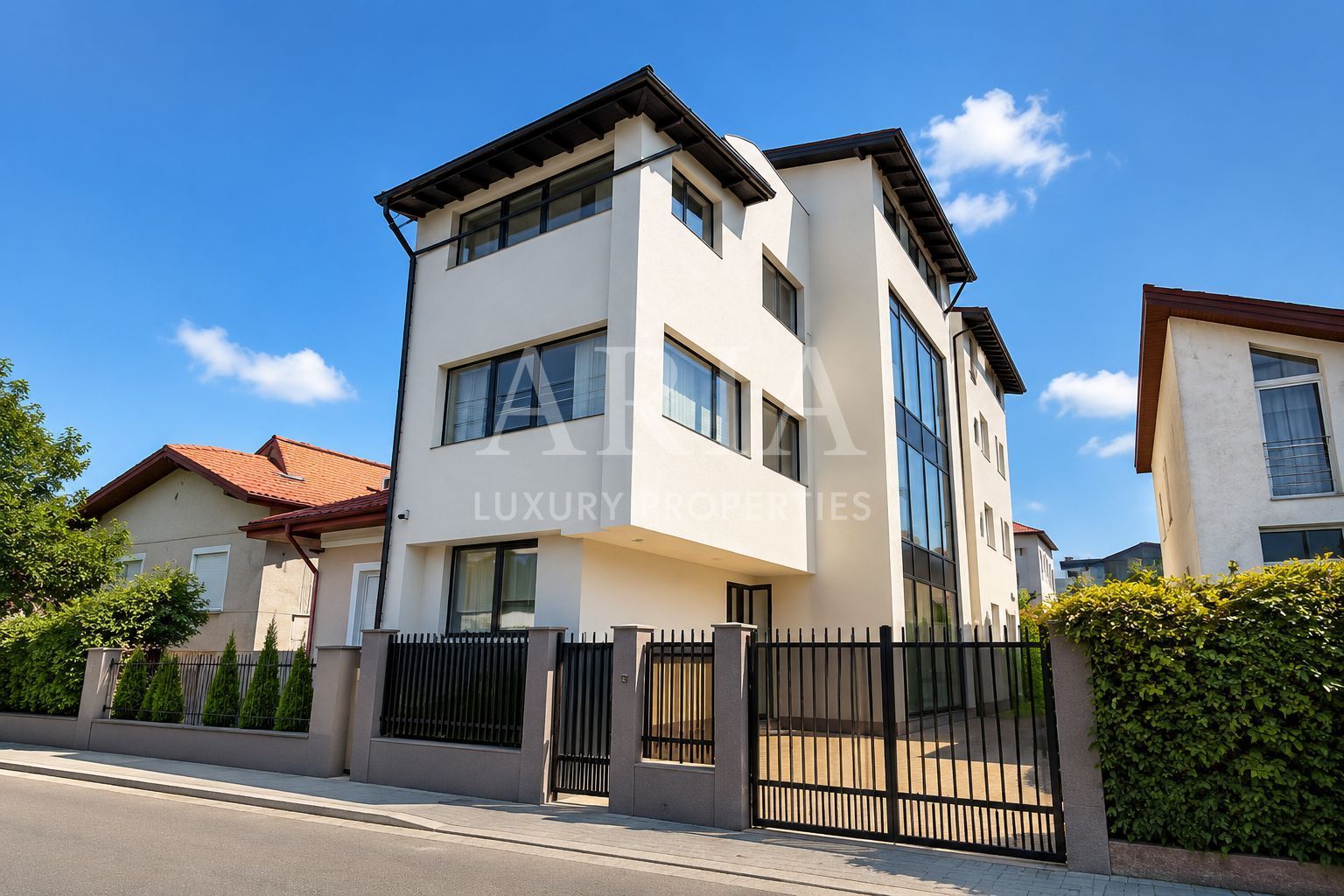 Clădire multifuncțională | Aproximativ 800 mp | Renovată integral în 2024 - Poză 11