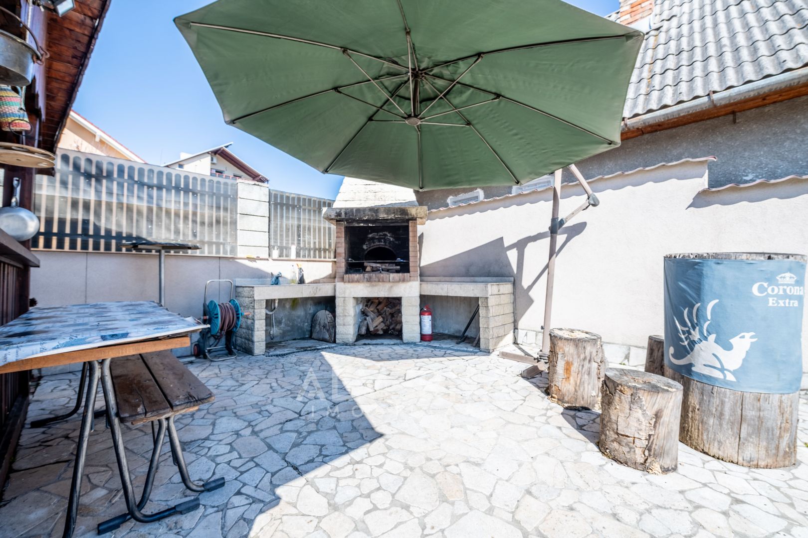 Casa individuala, 219mp, 5 camere, 4 terase, curte, zona Dambul Rotund - Poză 44