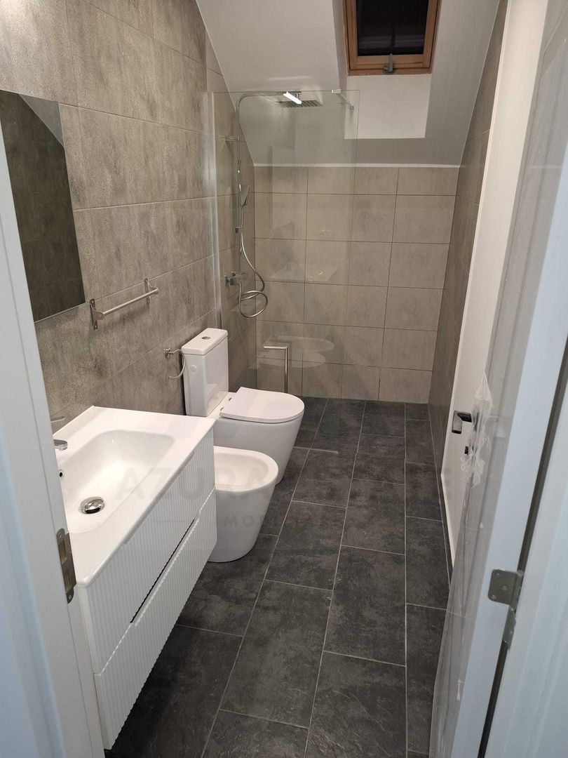 Casă premium prima inchiriere 4 camere 3 bai curte 100 mp Cisnadie - Poză 7