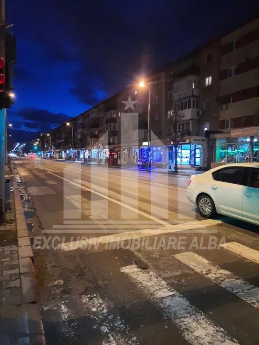 Spatiu comercial in Cetate, Bulevardul Revolutiei 1989 - Poză 1