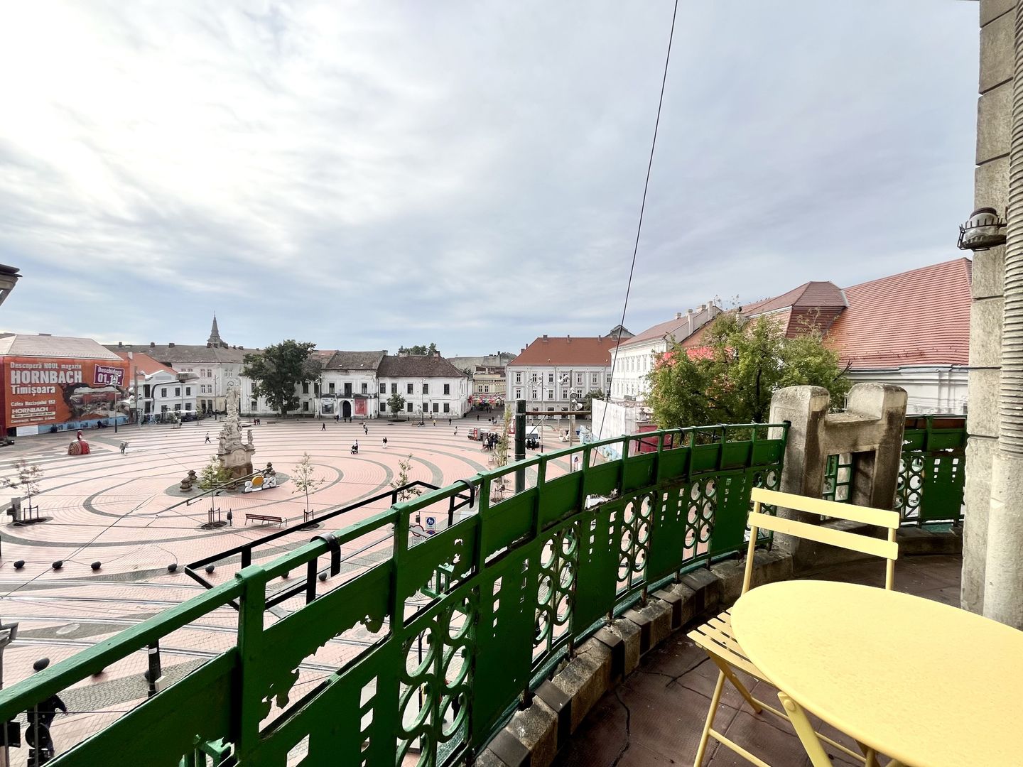 Apartament grandios cu vedere spectaculoasă spre Piața Libertății - Poză 33