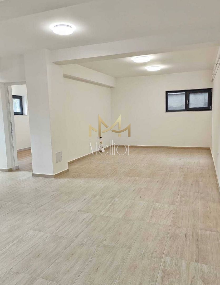 Spatiu birouri, 80 mp 3 camere - Iris - Poză 2