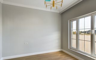 Locuință modernă cu curte spațioasă în Dumbrăvița – perfectă pentru familia ta! - Poză 16