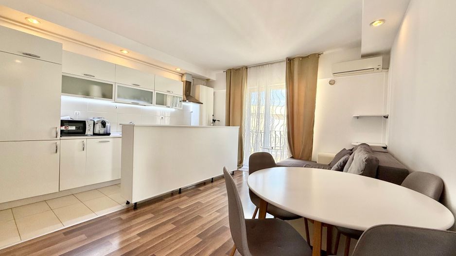 COSMOPOLIS - Apartament cu 3 camere, mobilat si utilat. - Poză 1