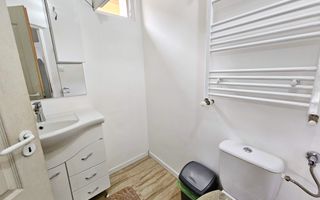 Apartament la casa, 5 camere, 121 mp utili+curte 180 mp, cu filigorie - Poză 16