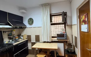 De vanzare 4 camere, curte exclusivă 250 mp, Str. Uruguay - Bucuresti - Poză 13