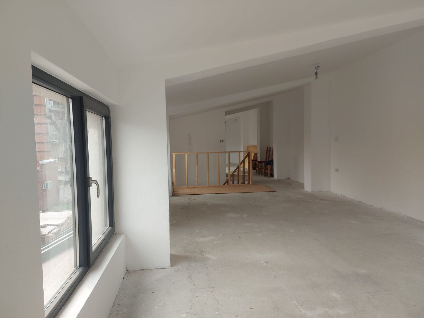 Casa/Vila 6 camere Piata Victoriei, Buzesti / An 2023 - Poză 34