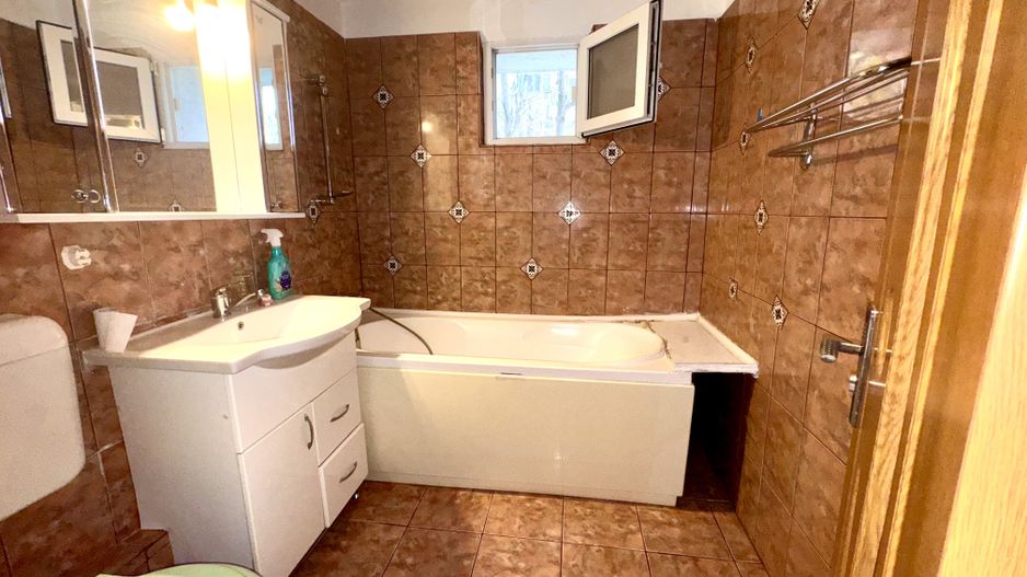 Apartament spațios 3 camere | Etaj 1/8 | Bloc reabilitat - Poză 6