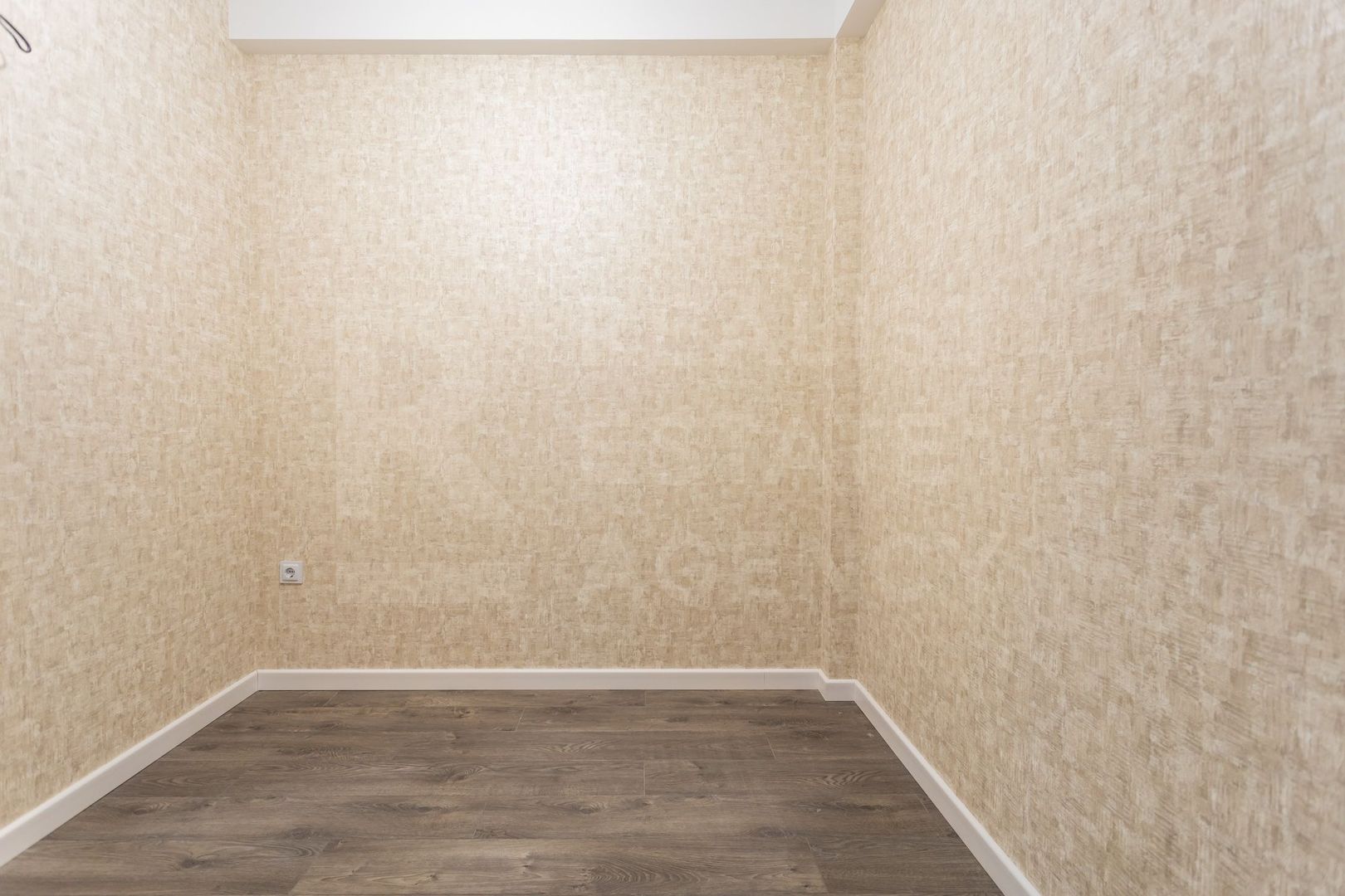 Vânzare, apartament, 1 cameră + living, strada Ialoveni, Centru - Poză 8