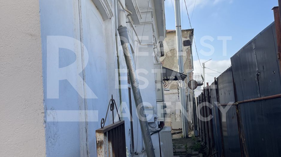 De vânzare – Clădire impresionantă, 11 camere, 9 dormitoare, Păcurari - Poză 12