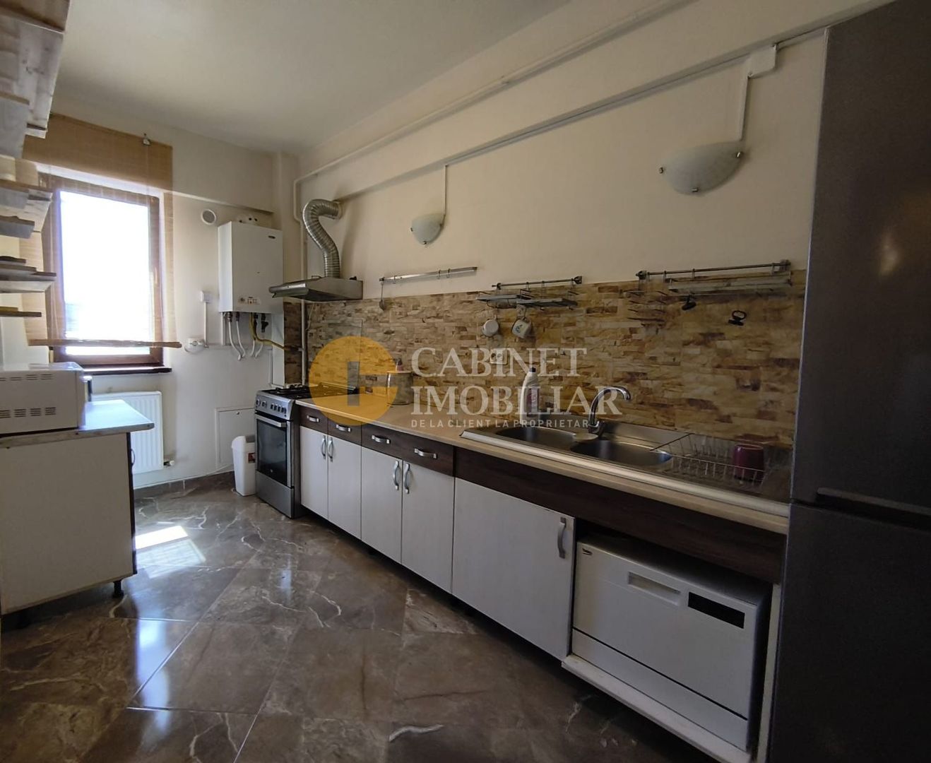 2 camere decomandat | 58 mp | mobilat&utilat | Parcare inclusă - Poză 6