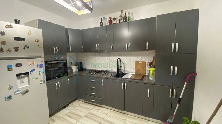 vând casa in Lunca Cetatuii - Poză 1