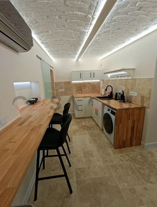Apartament ultracentral, special pentru INVESTIȚIE! - Poză 1