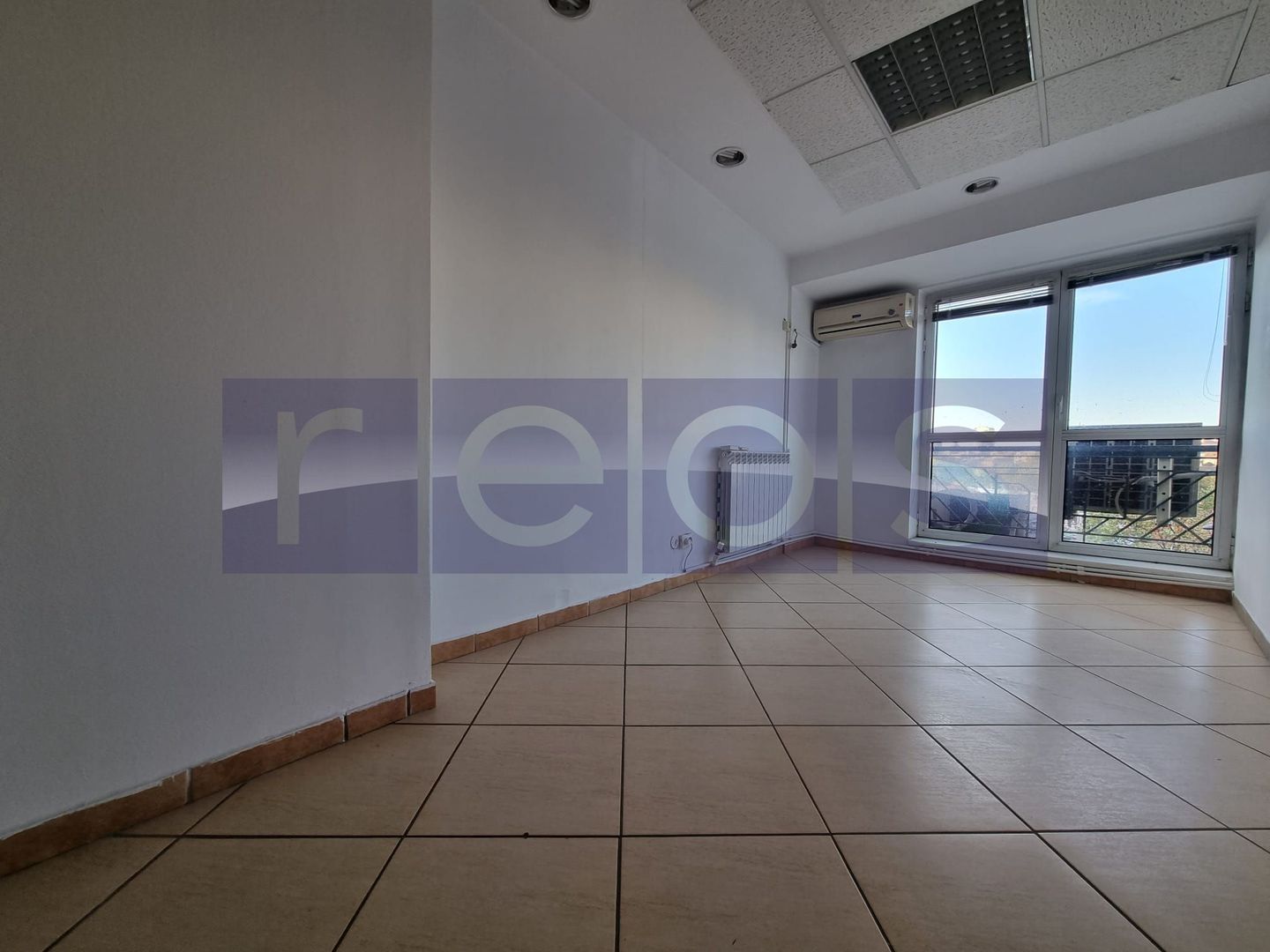 VANZARE SPATIU COMERCIAL | 15 CAMERE | ZONA UNIRII - Poză 31