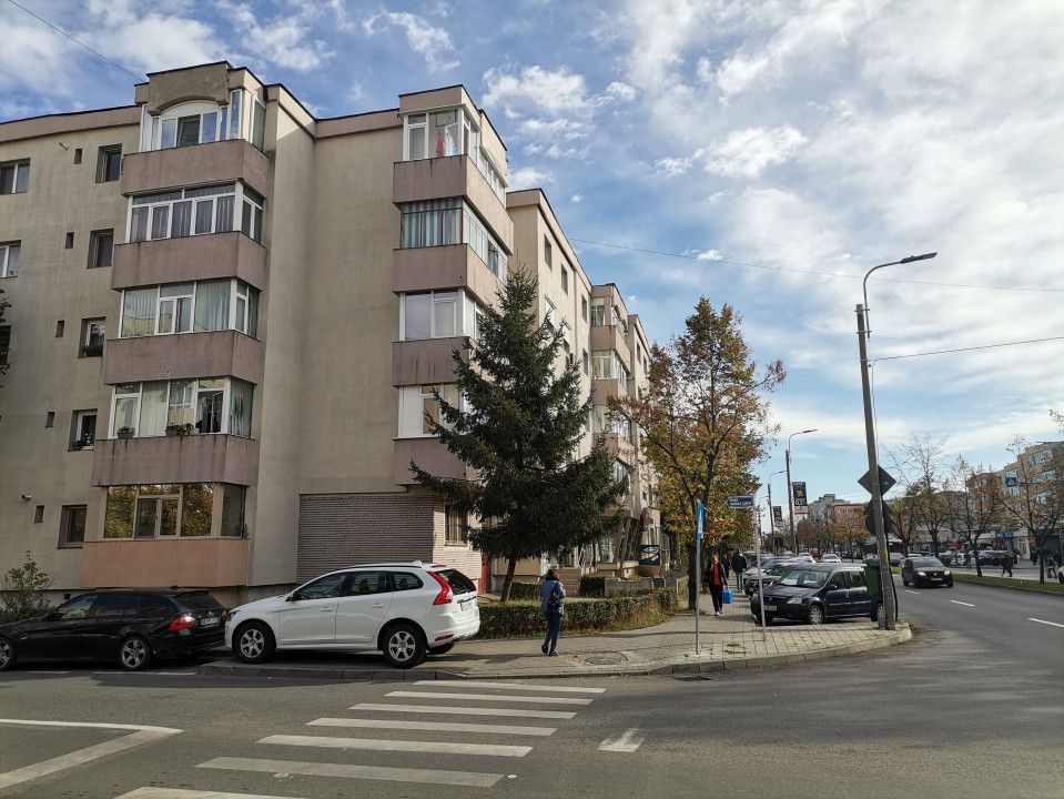 Vanzare apartament decomandat, Exercitiu - Vasile Lupu, stradal - Poză 3