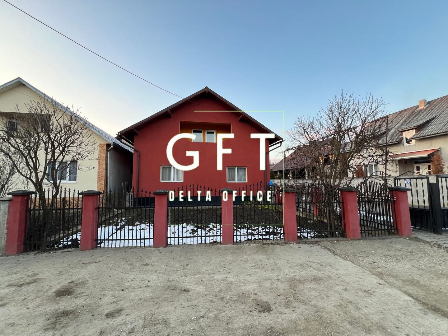 Casa de vanzare la Cepari - Poză 1