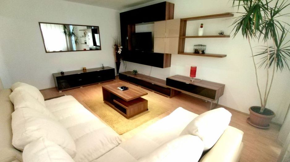 Apartament 3 camere, etaj 1, aproape de Facultate, zona Micalaca - Poză 2
