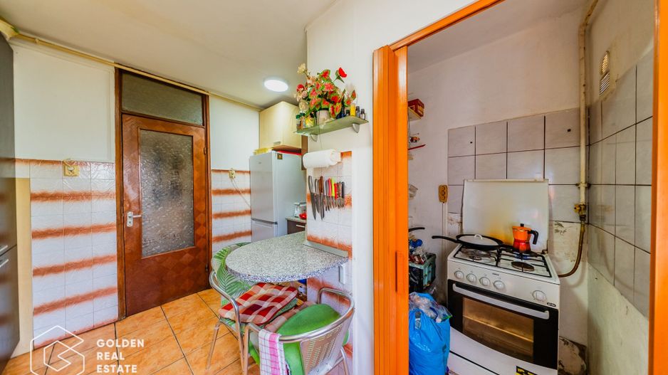 Apartament 4 camere, Micalaca, zona Miorita, etaj 3, decomandat, comision 0% - Poză 13