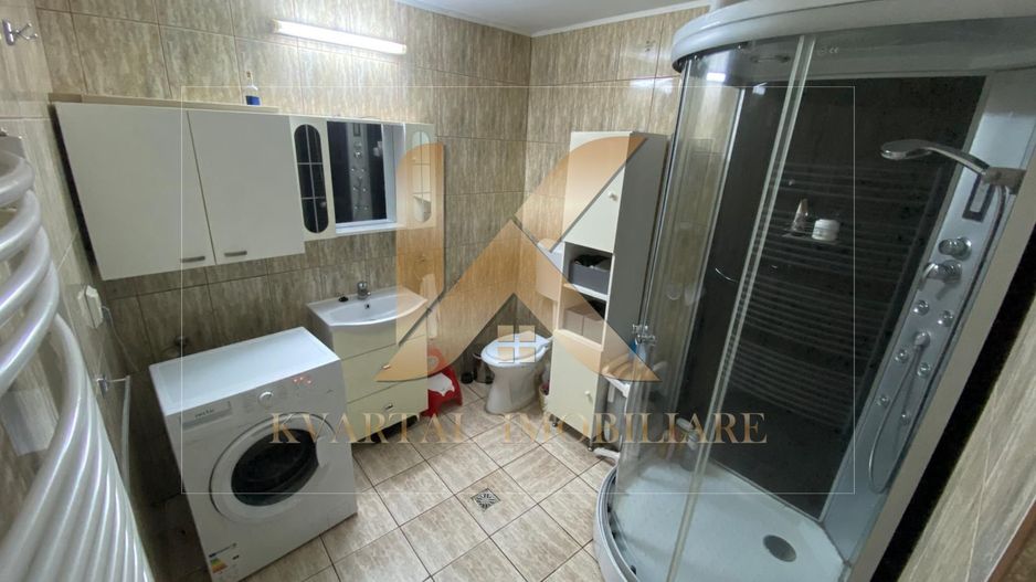Apartament la casă 2 camere, curte , 62 mp Parneava ! - Poză 9