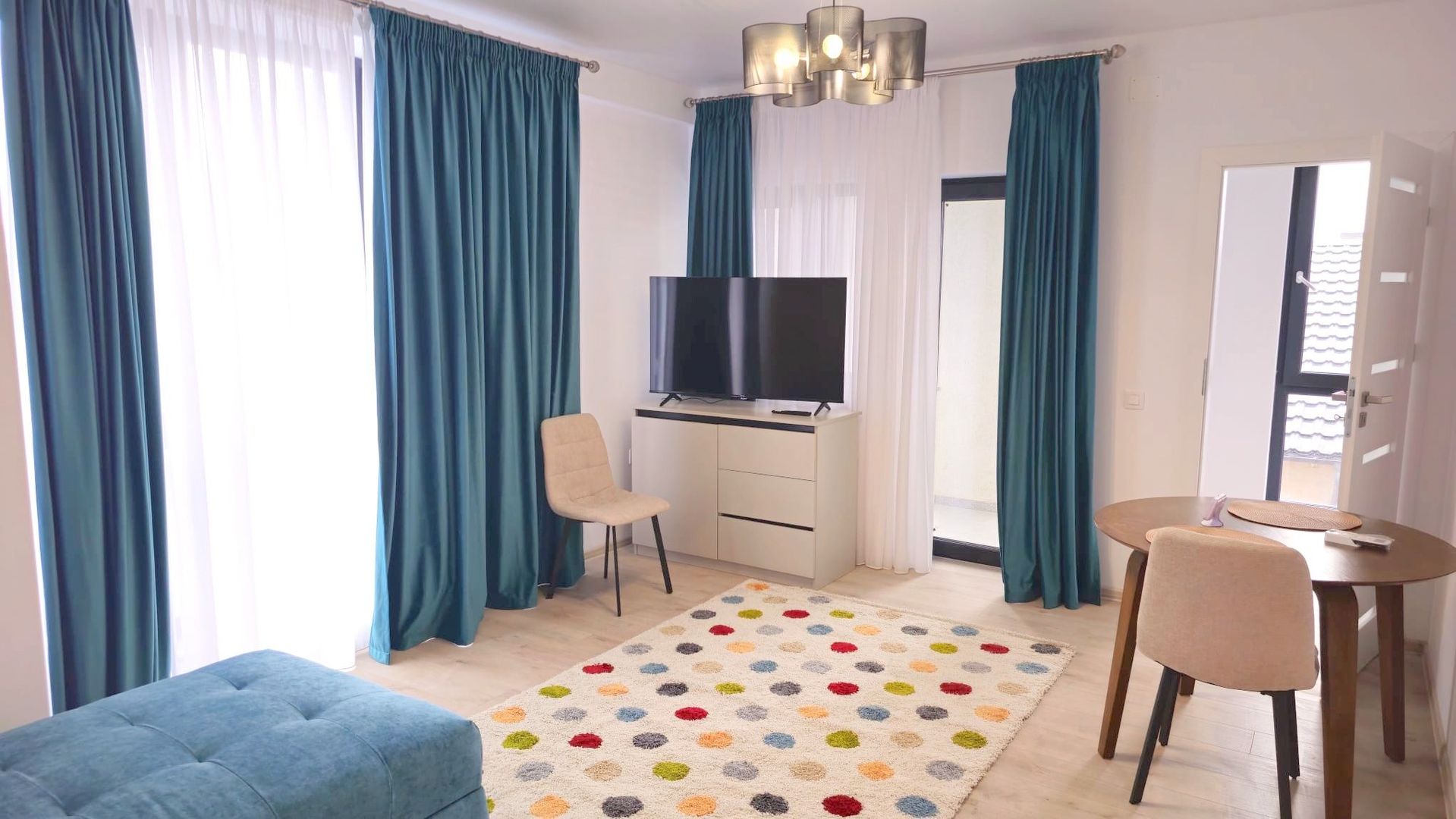 Apartament cu o camera, bloc nou - Prima inchiriere - Poză 2