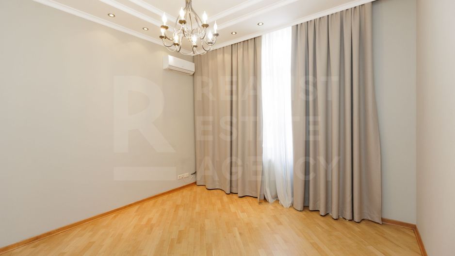 Chirie, casă, 3 nivele, strada Frumoasa, Centru - Poză 15