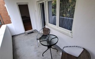 Medicina, etaj 3, CENTRALA, renovat recent - Poză 10