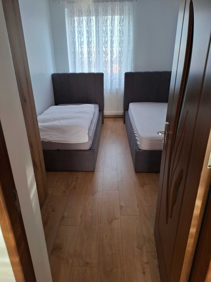 BRASADAS vinde ap 3 cam etaj 4/4 in zona Closca. - Poză 1