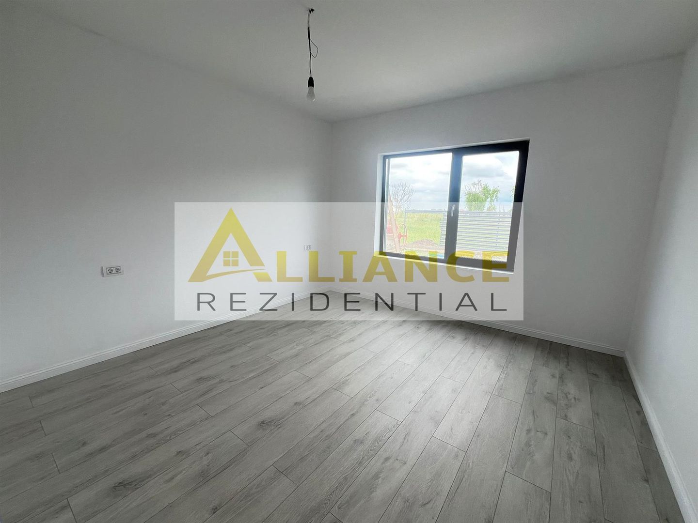 Casa parter- 375mp teren- incalzire pardoseala - Poză 8