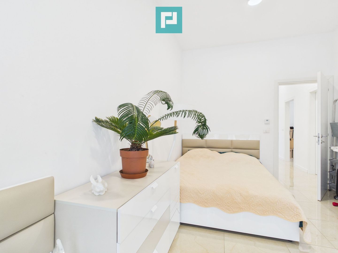 Penthouse premium, 4 camere, mobilat, 2 balcoane - Poză 8