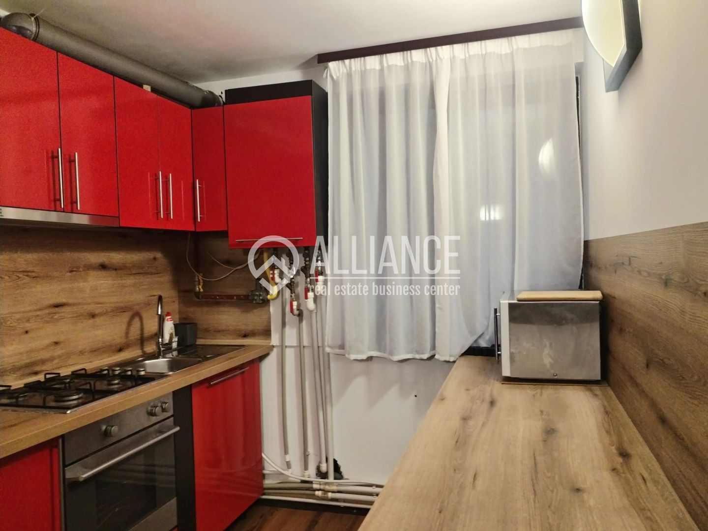 Central (cod04)-Apartament 3 camere mobilat utilat - Poză 1