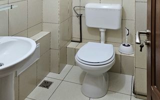 Apartament cu patru camere, zona Tractorul 81 mp - Poză 5