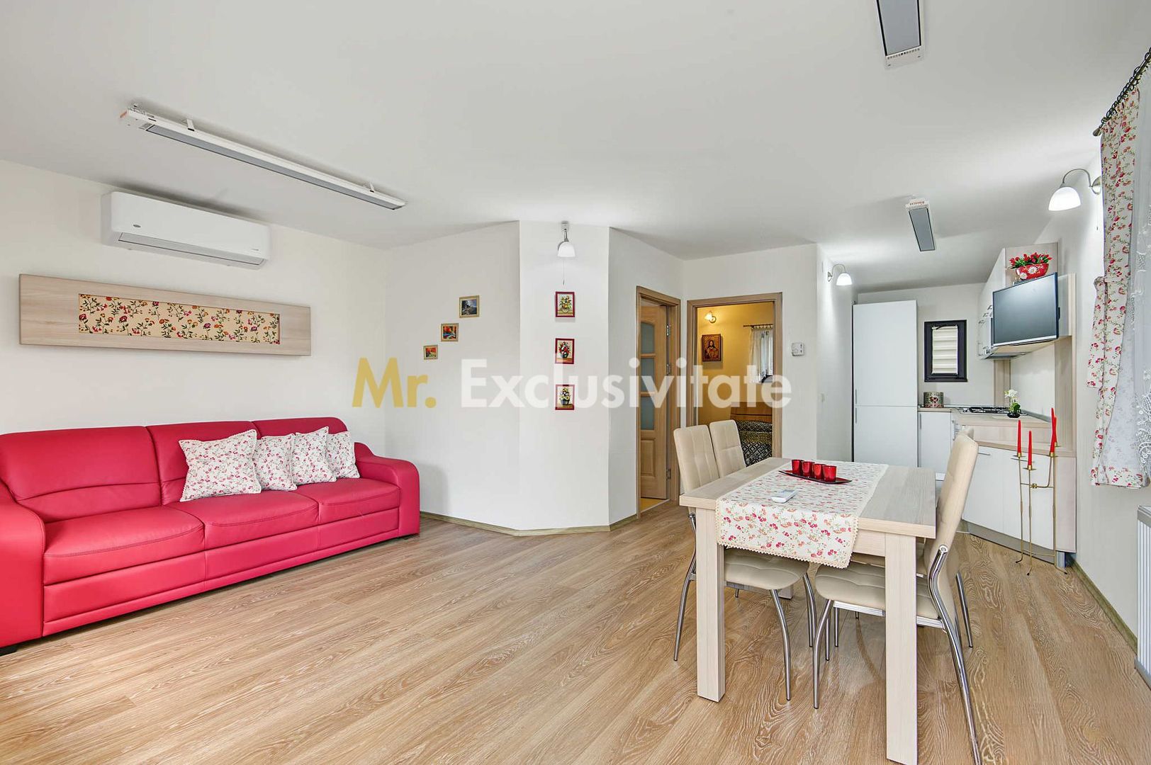 Casa individuala + teren 2.014 mp + livada Mioveni -Colibasi - Poză 5