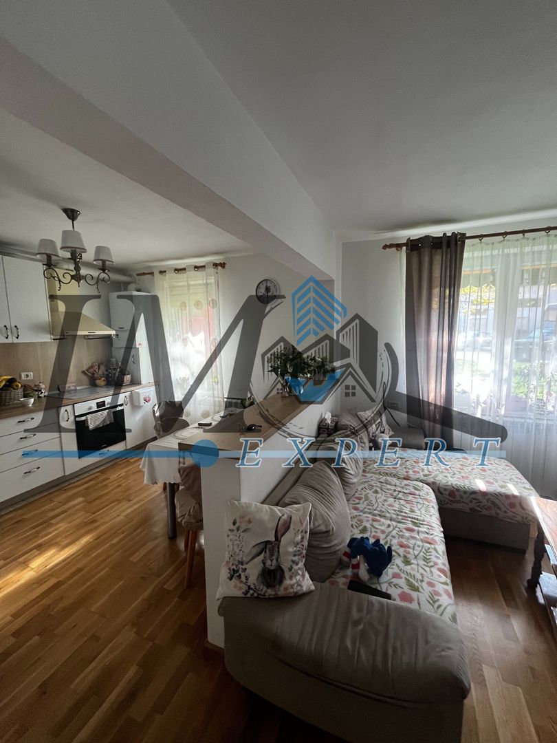 Apartament 4 camere de vânzare la parter in Sebeș - Poză 1