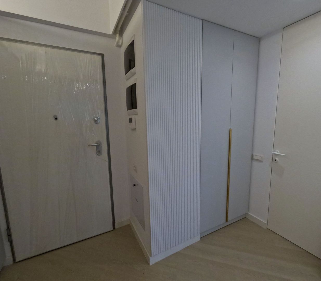 Studio modern de închiriat | Prima închiriere | Cortina North - Pipera - Poză 10