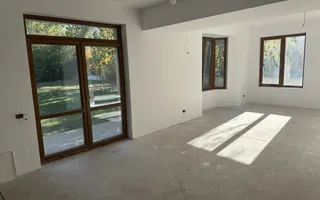 PARADISUL VERDE, VILA 507 MP, LOT 1.095 MP! - Poză 11