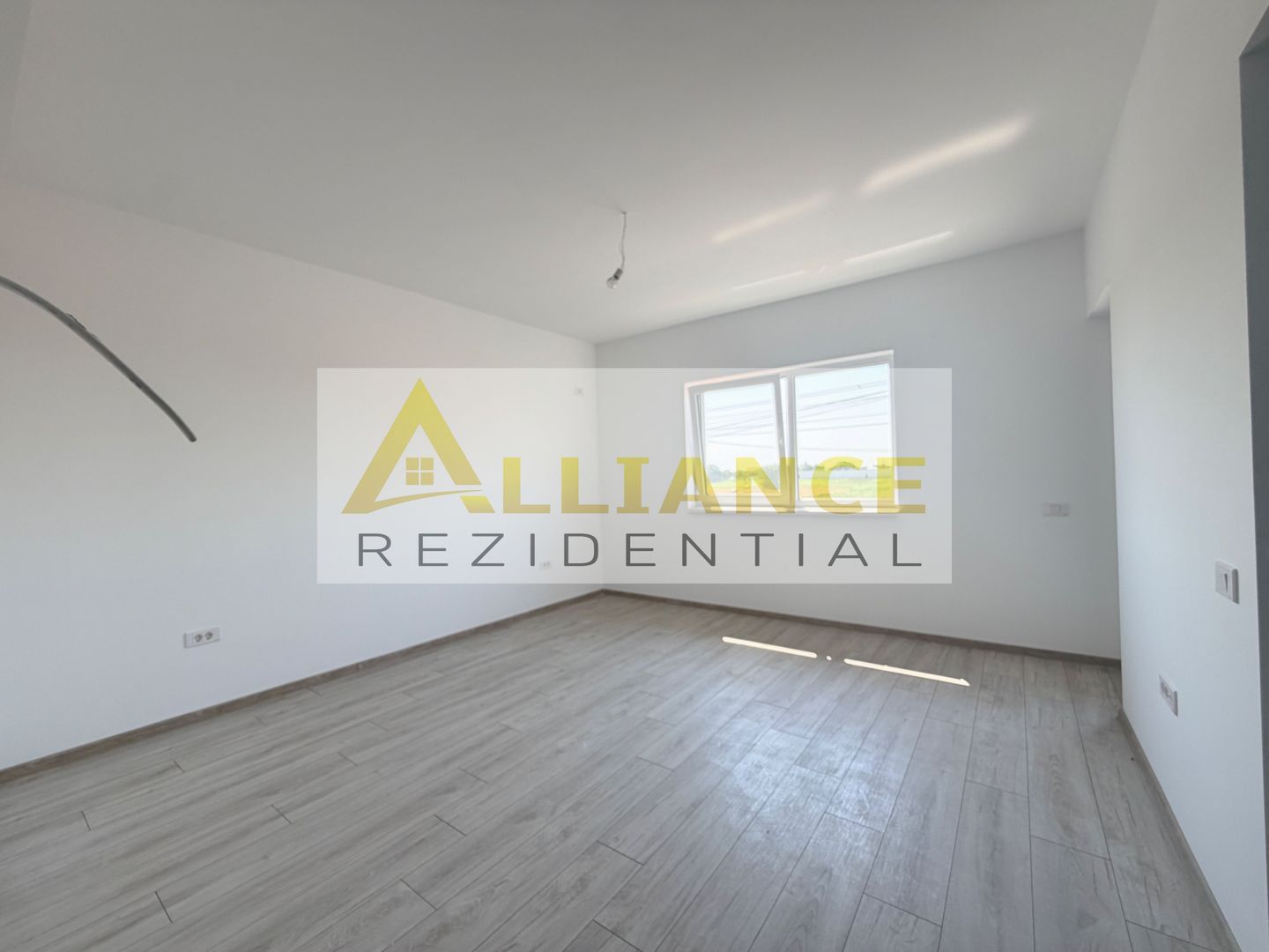 Casa de vanzare in Comuna Berceni | Zona de intrare | 5 camere | - Poză 10