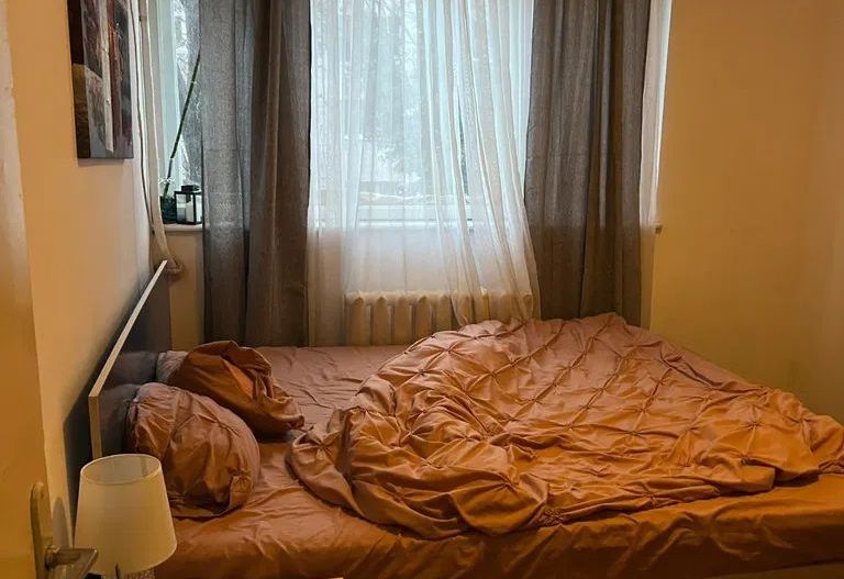 Apartament 2 camere de vanzare  Drumul Taberei - Poză 2