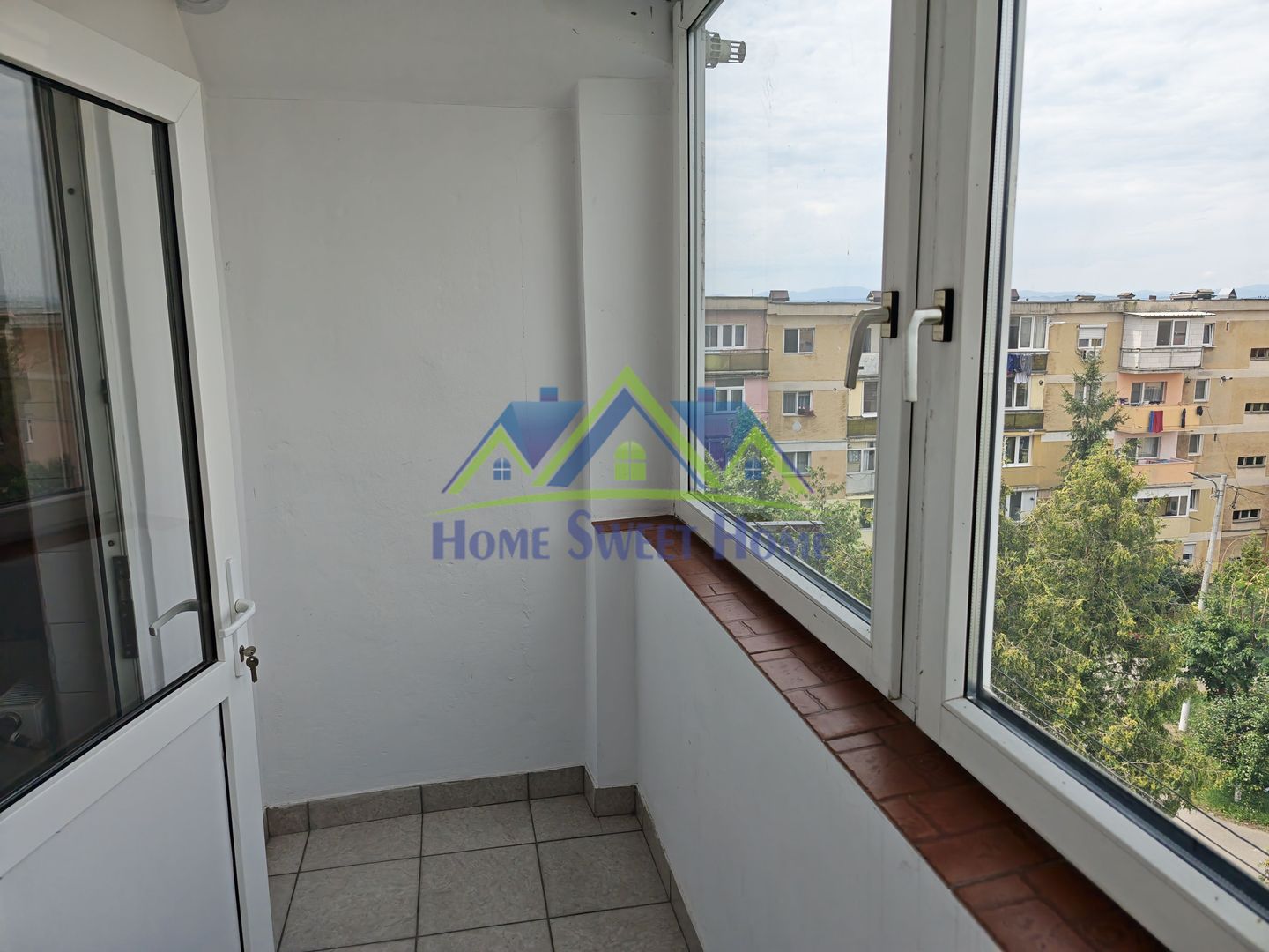 2 camere decomandate în Calan –priveliște superbă și poziție excelenta - Poză 7